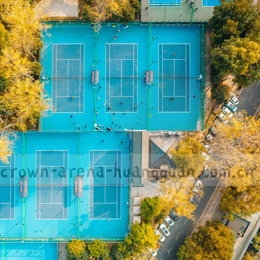 俯视视角的手机与四个检查节点组成的方形步骤图，无人物
